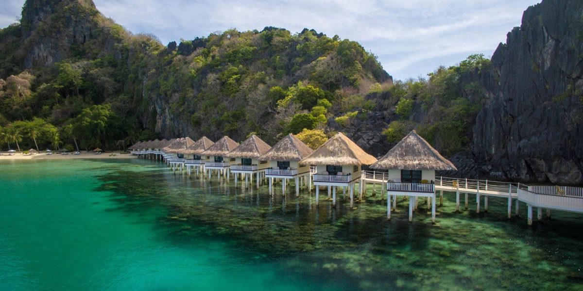 04.-Apulit-Island-Water-Cottages-1