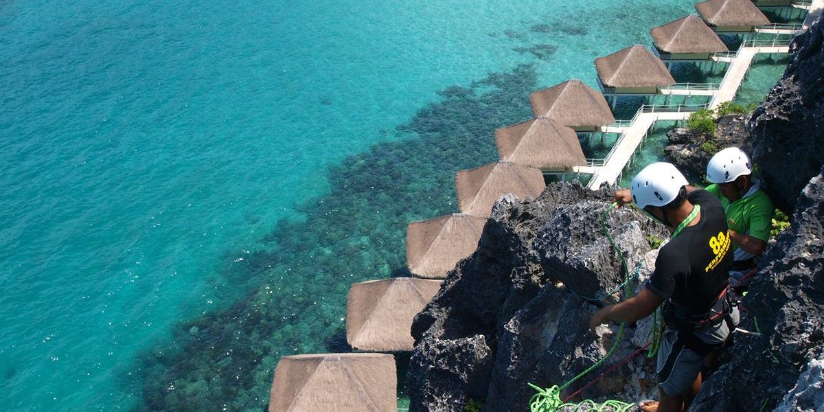 16.-Apulit-Island-Rappelling-1