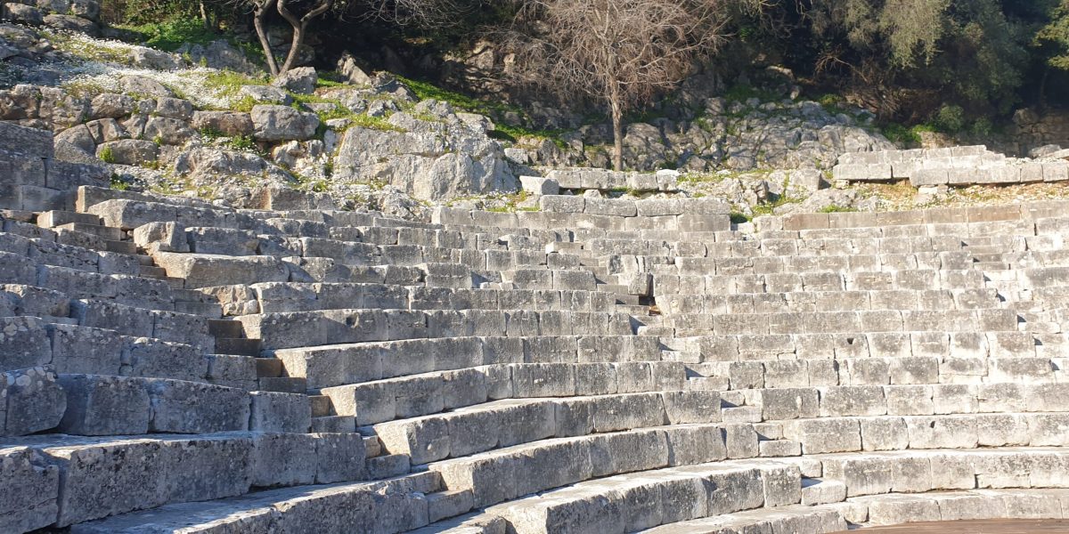 דורס אמפיתאטרון