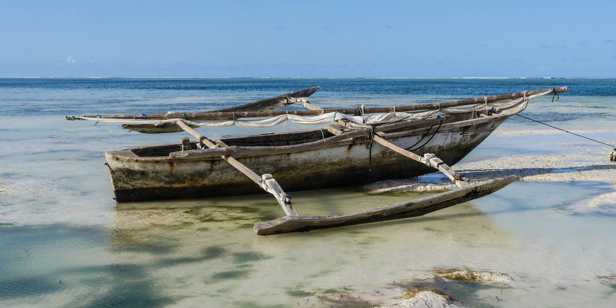 fishing-boat-3241419_1920